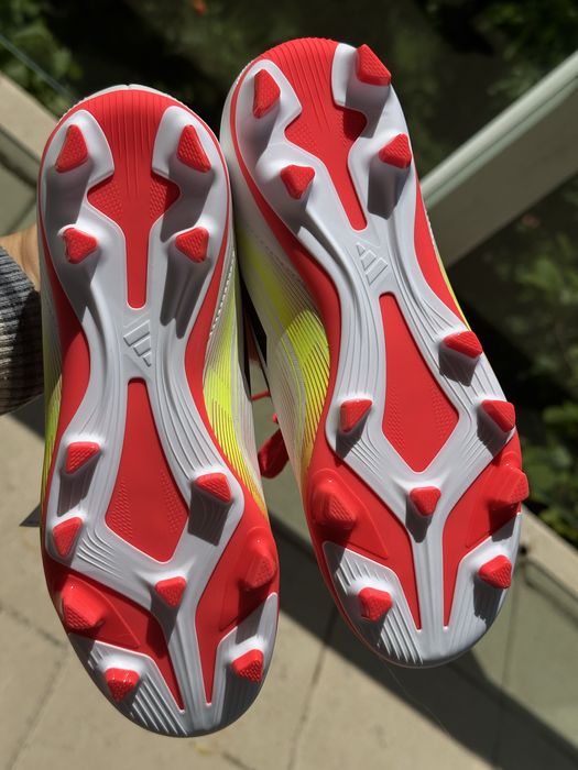 Професионални Бутонки за футбол размер 35 , 21 см