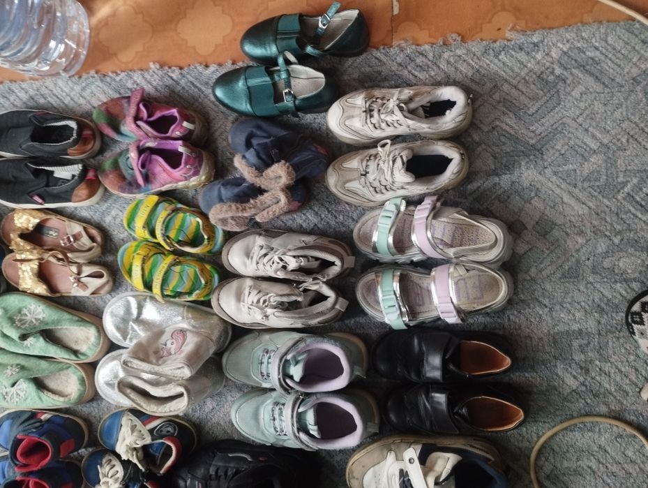Обувь детская даром
