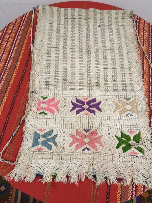 Автентични престилки за ямболски белкосник, носия, кукери, Тракия