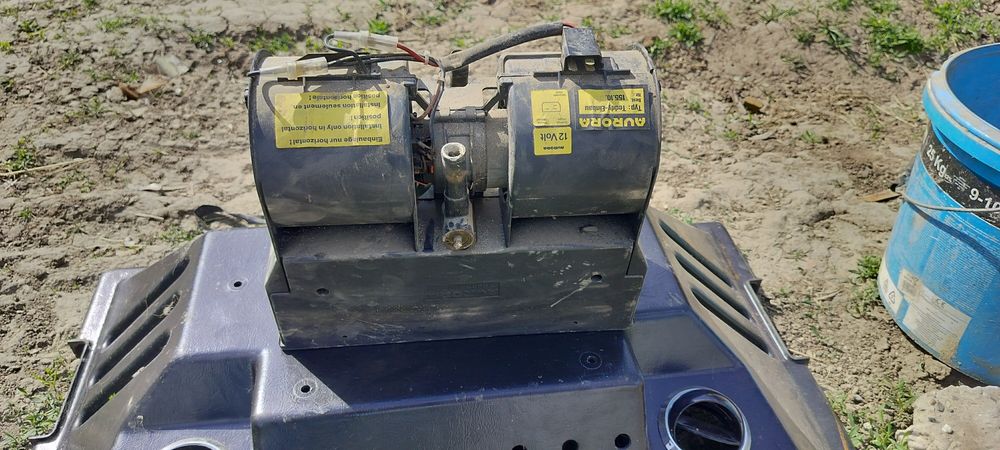 Aer condiționat tractor (rece-cald) priză 12V