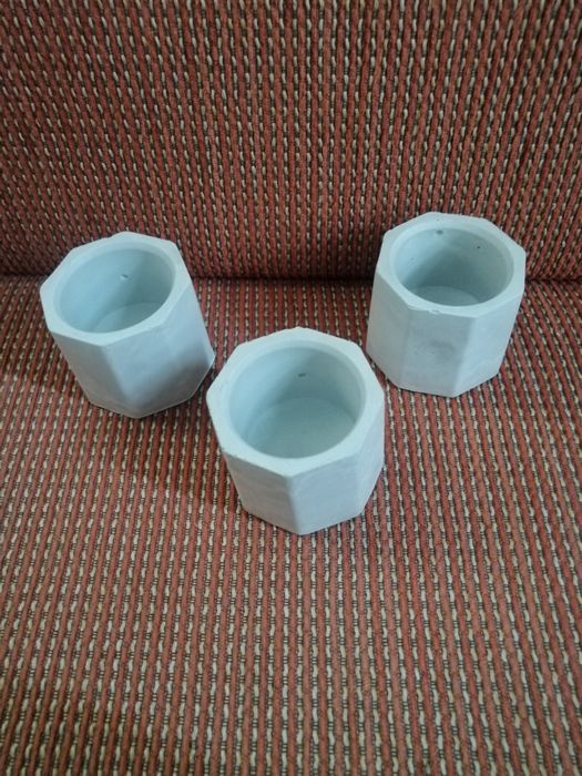 Гипсови кашпи за сукуленти, кактуси и други фигурки