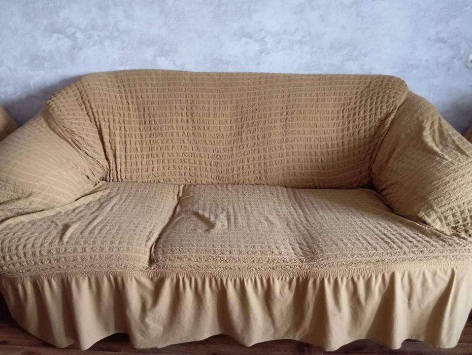 Диван и два кресла