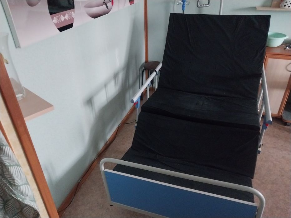 Кровать медицинская