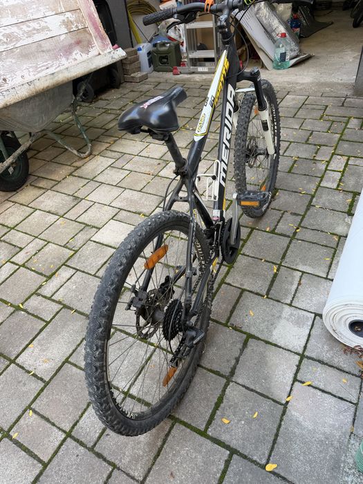 Bicicleta Merida si Marin