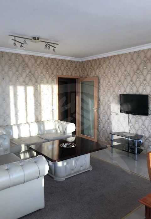 Продава се Двустаен апартамент в Пловдив, Кършияка - 93 кв.м за 1936 €/кв.м - Снимка #3