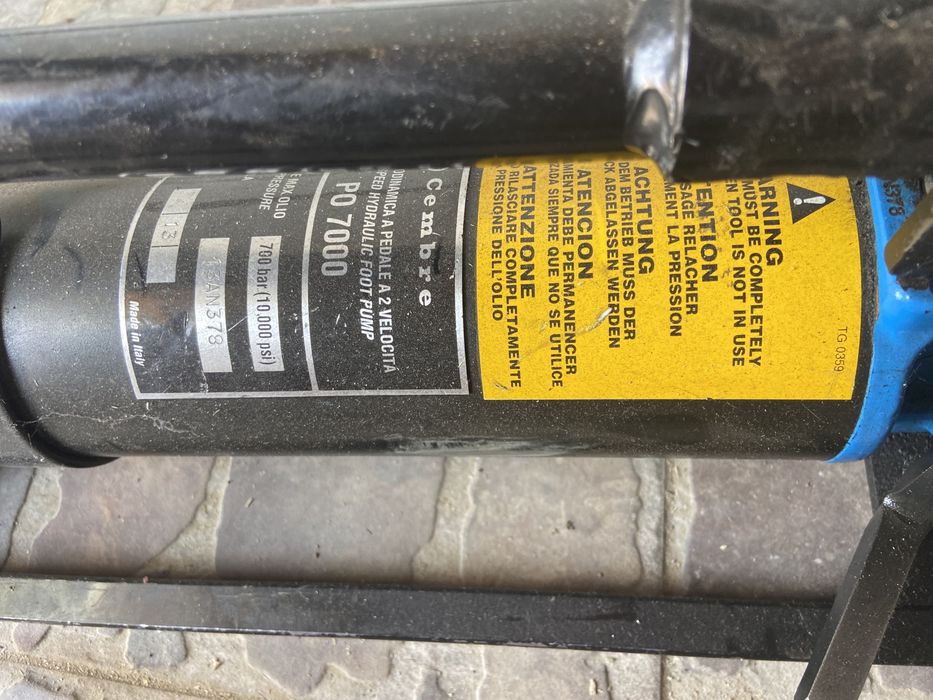 Cap hidraulic pentru taierea cablurilor electrice