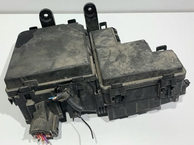 Panou / tablou sigurante Nissan Qashqai 2 J11 1.5 dci cutie manuala