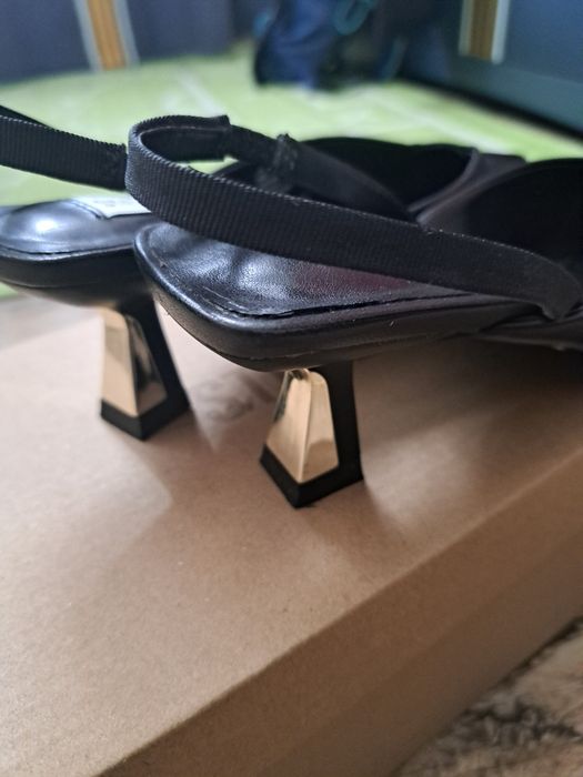 Sandale inchise in față STEVE MADDEN