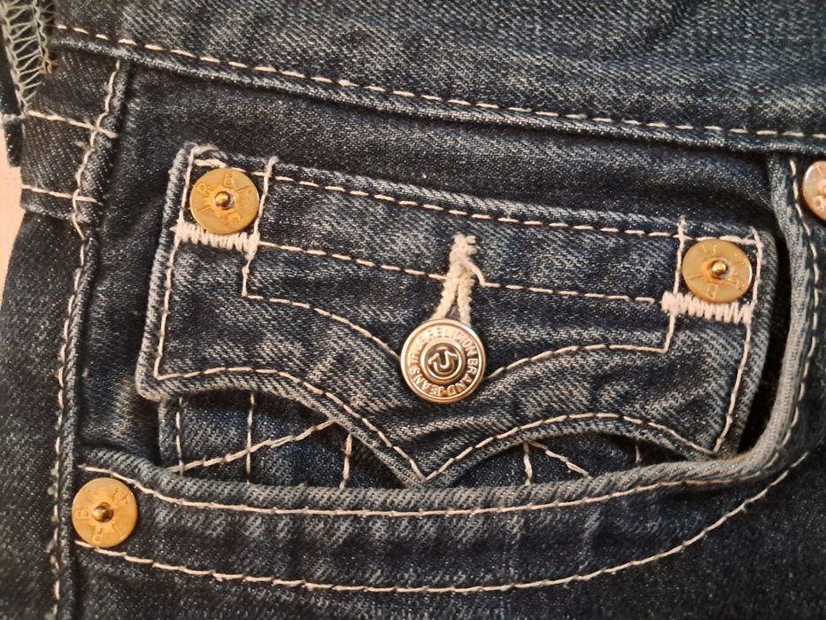 Джинсы True Religion