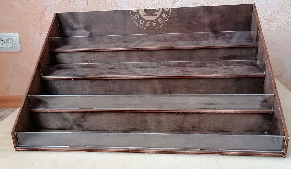 Этажерка для сладостей в кофейнях