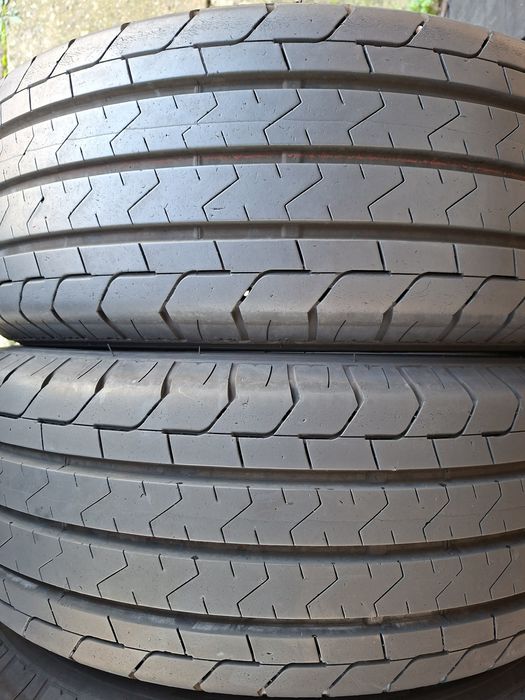 2бр 215/65/15 С за бус или ван подсилени марка бриджистон като нови