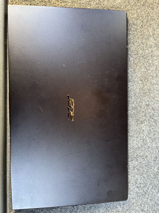 Продам ноутбук Acer Swift 7 SF714-52T
