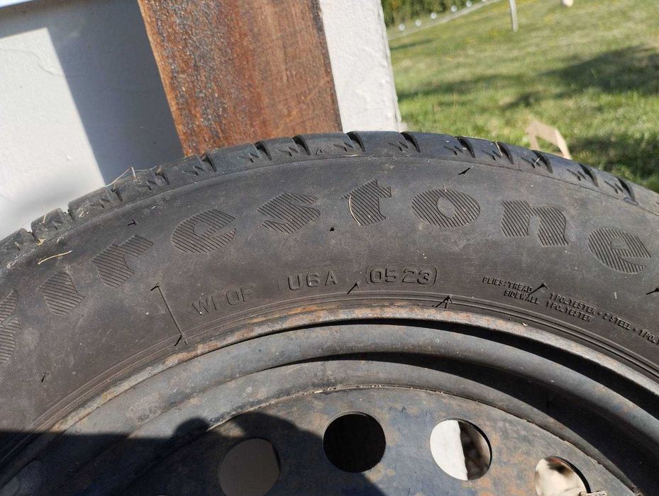 Гуми и джанти за Ford Fiesta - 205/55/16. DOT 05/23 - Firestone - 4 бр
