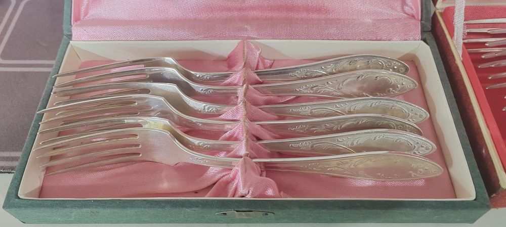 Вилки столовые мельхиоровые