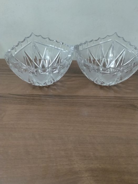 Продам хрустальные вазочки