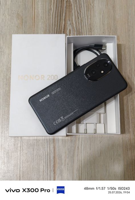 Honor 200 256 gb Ram 8 5G