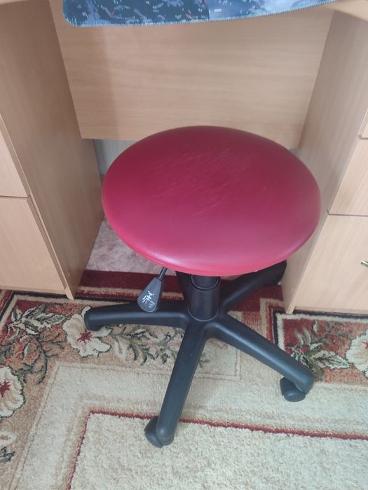 Продам стул кресло