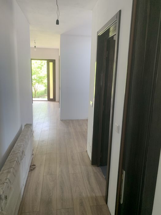 Se vinde casa detali