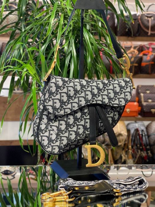 Geanta Dior noua !!! Dimensiuni 24/20 !!!