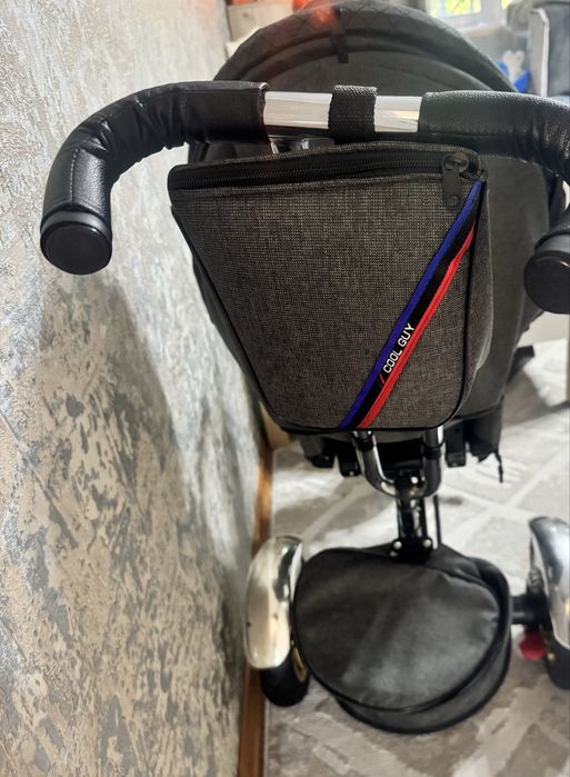 Велосипед трёхколёсный