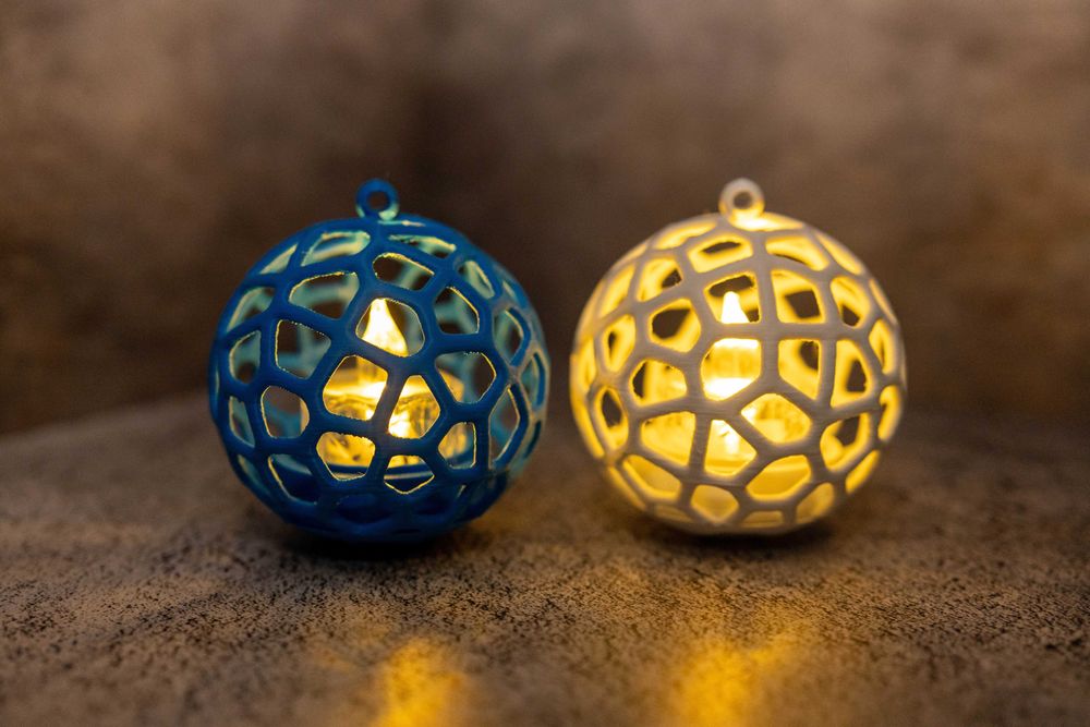 Игрушки новогодние с электронной свечкой