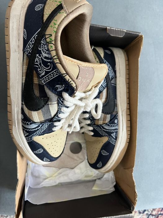 Кросовки найк...