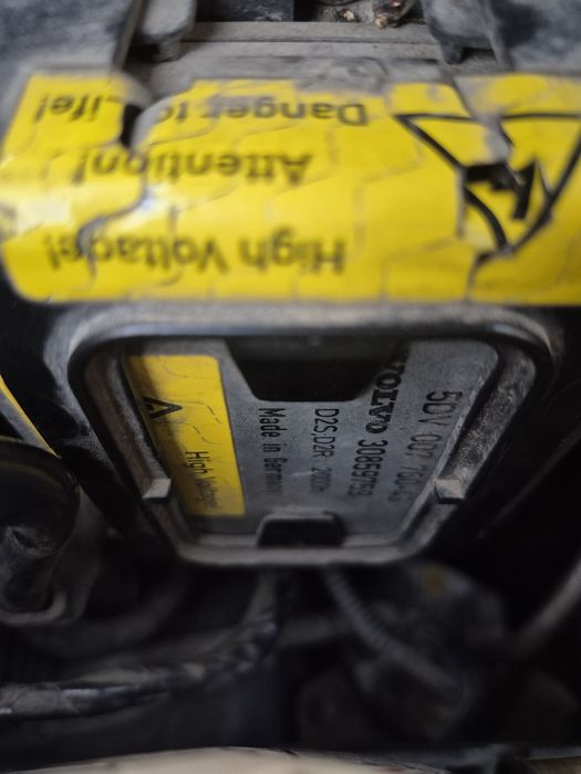 Droser xenon volvo v40 2003