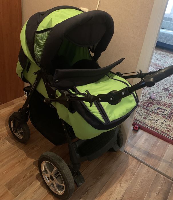 Продам коляску «Пилот» срочно