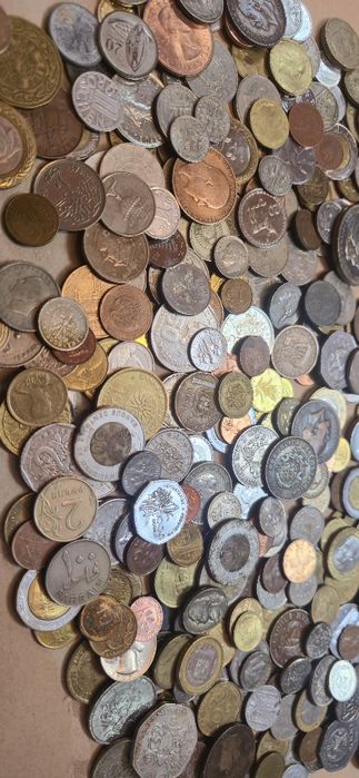 Монети 444 броя От цял свят