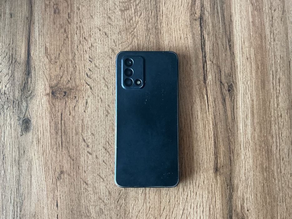 Oppo A74 в хорошем состоянии