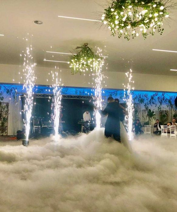 Masina fum greu si artificii