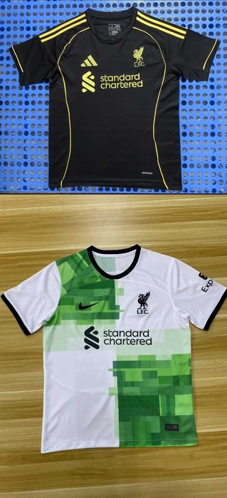 Футболни тениски на Ливърпул / Liverpool