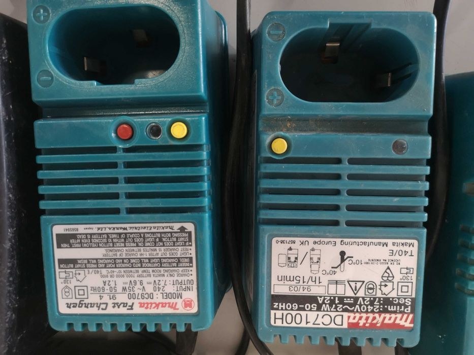 Зарядно / дни за батерии - Bosch , Makita ,Hitachi