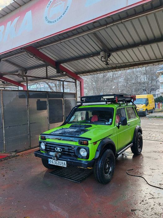 Lada Niva в отлично състояние, за ценители