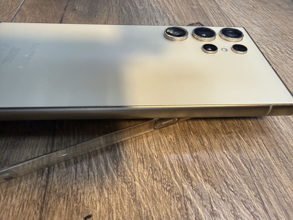 Samsung s24 ultra 256gb Перфектен!