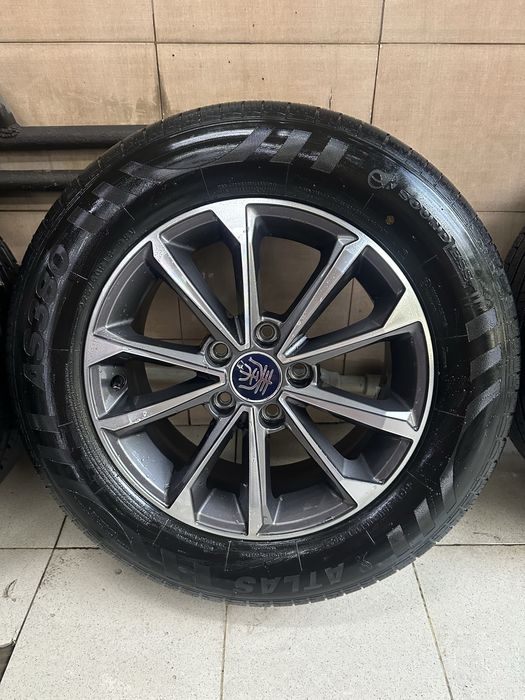 Продам шины состояние как новые