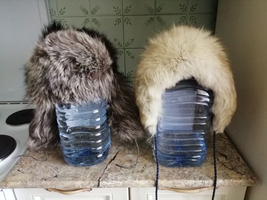 Продаю шапки б/у