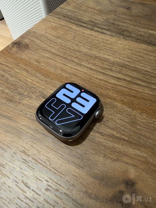 Apple watch 11 gray