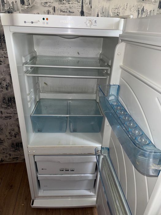 холодилник в рабочим сост Pozis