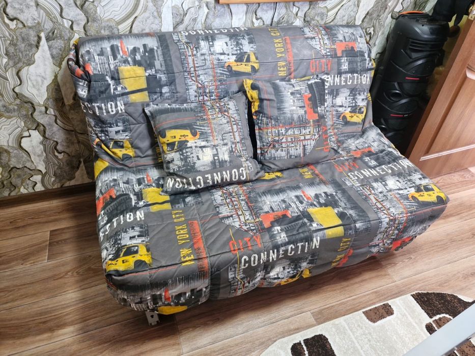 Продам диванчик