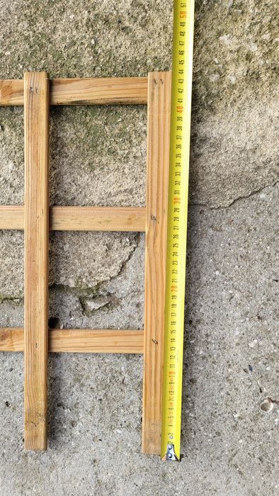 Продавам декоративна дървена ограда.  6 пана