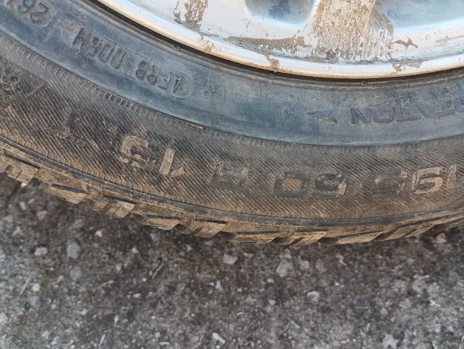 Гуми+джанти 15 цола за Форд