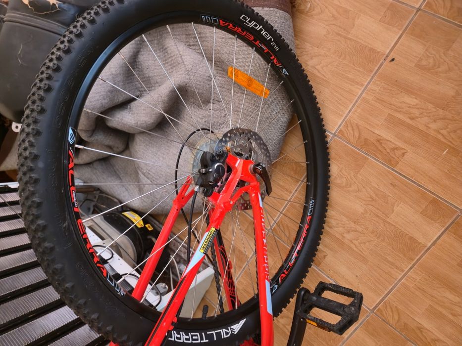 Bicicleta  folosită 2 zile