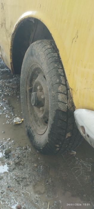 Moskivich 412 sotiladi