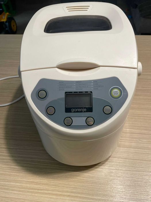 Masina de paine Gorenje BM900W, 600 W, 900 g, 12 programe, Alb