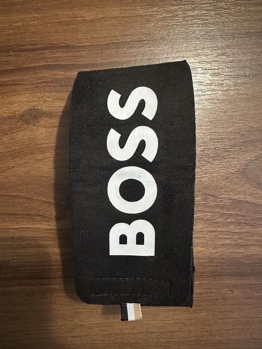 Ceas boss nou fara eticheta