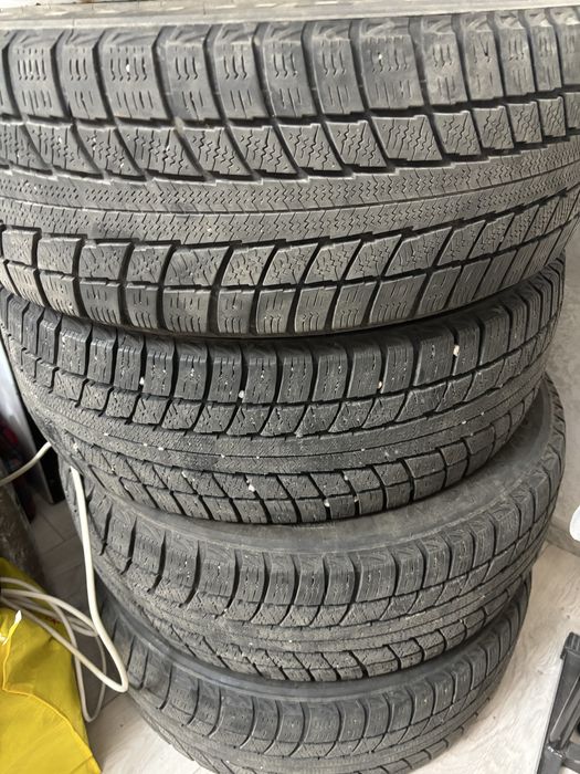 Шины зимние, 225/60/17 Triangle