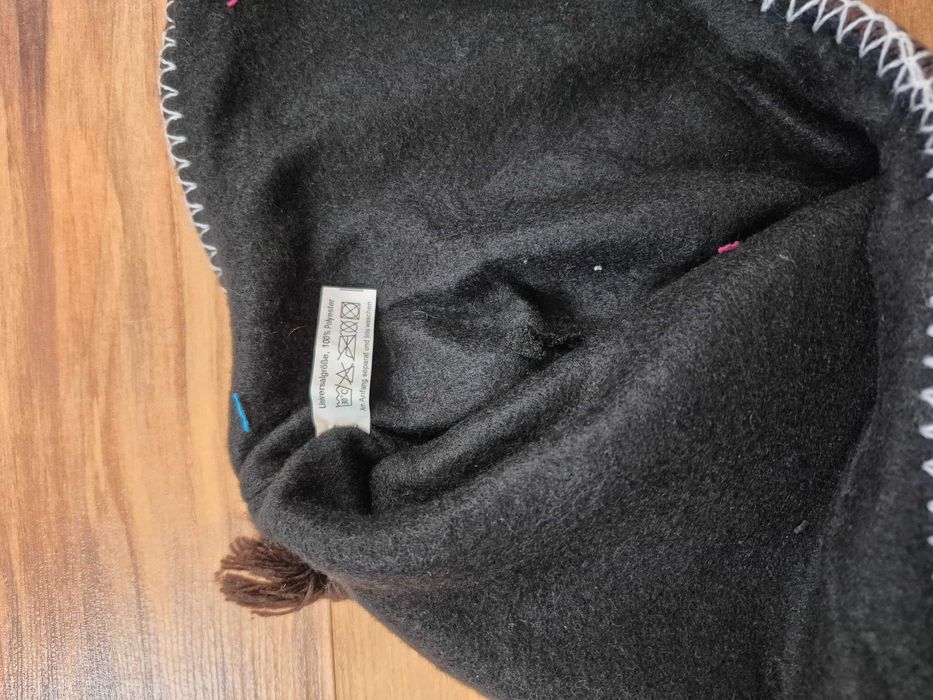 Caciula (fes) Germania