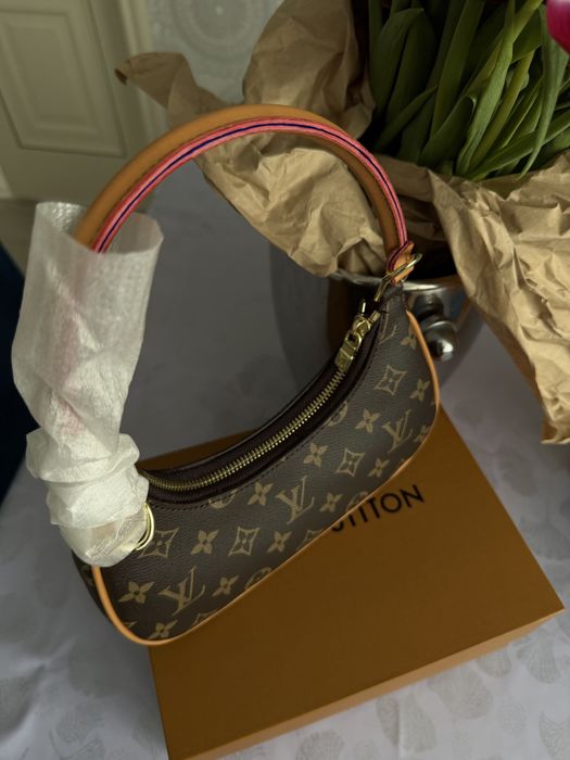 Louis Vuitton сумочка