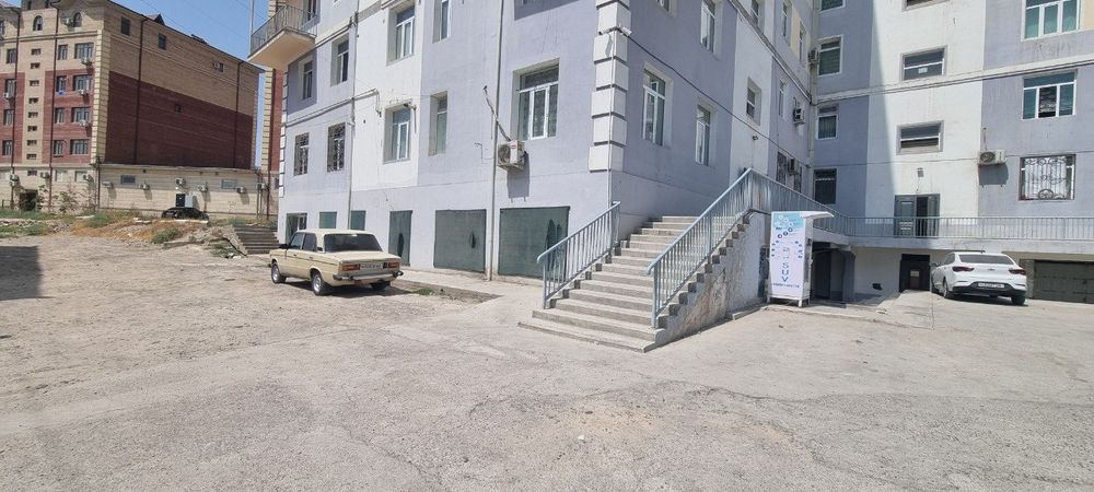 Офес ва склад учун шахар марказидан нотурар бино
